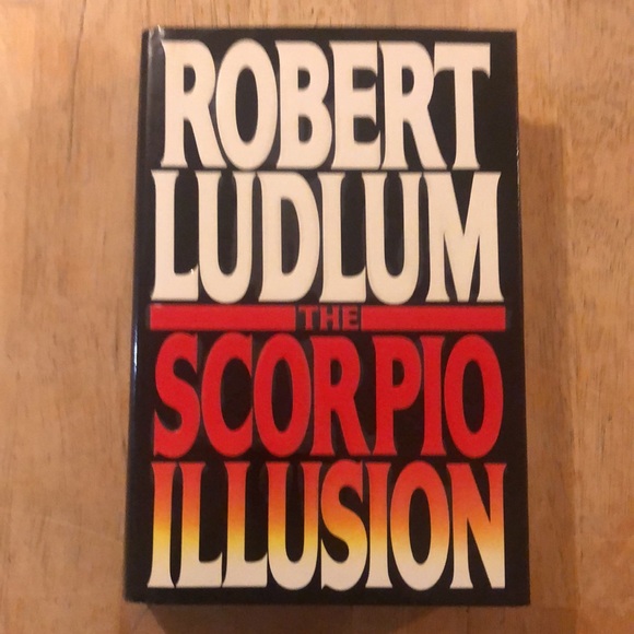 Bundle of Three Hardcover Books by Robert Ludlum - Picture 7 of 14